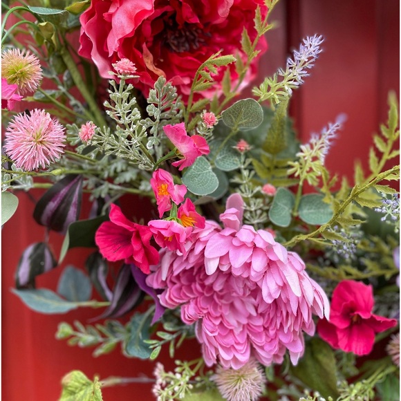 GORGEOUS FLORAL WREATH    NEW/HANDMADE - Picture 4 of 8